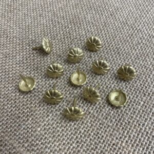 Daisy Nails [unfilled]