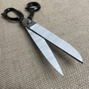 Serra Sharp Scissors